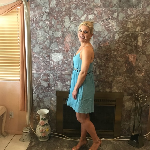 Be u dress 💜sale 💜 - Picture 6 of 8